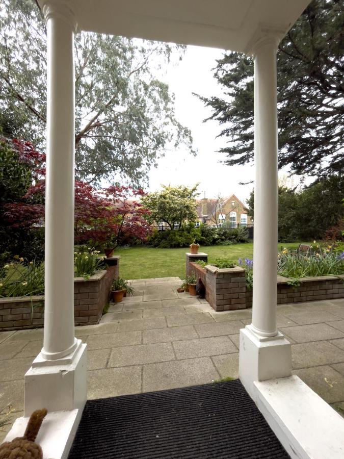 Manor House Of Cheshunt- Historic Villa ภายนอก รูปภาพ