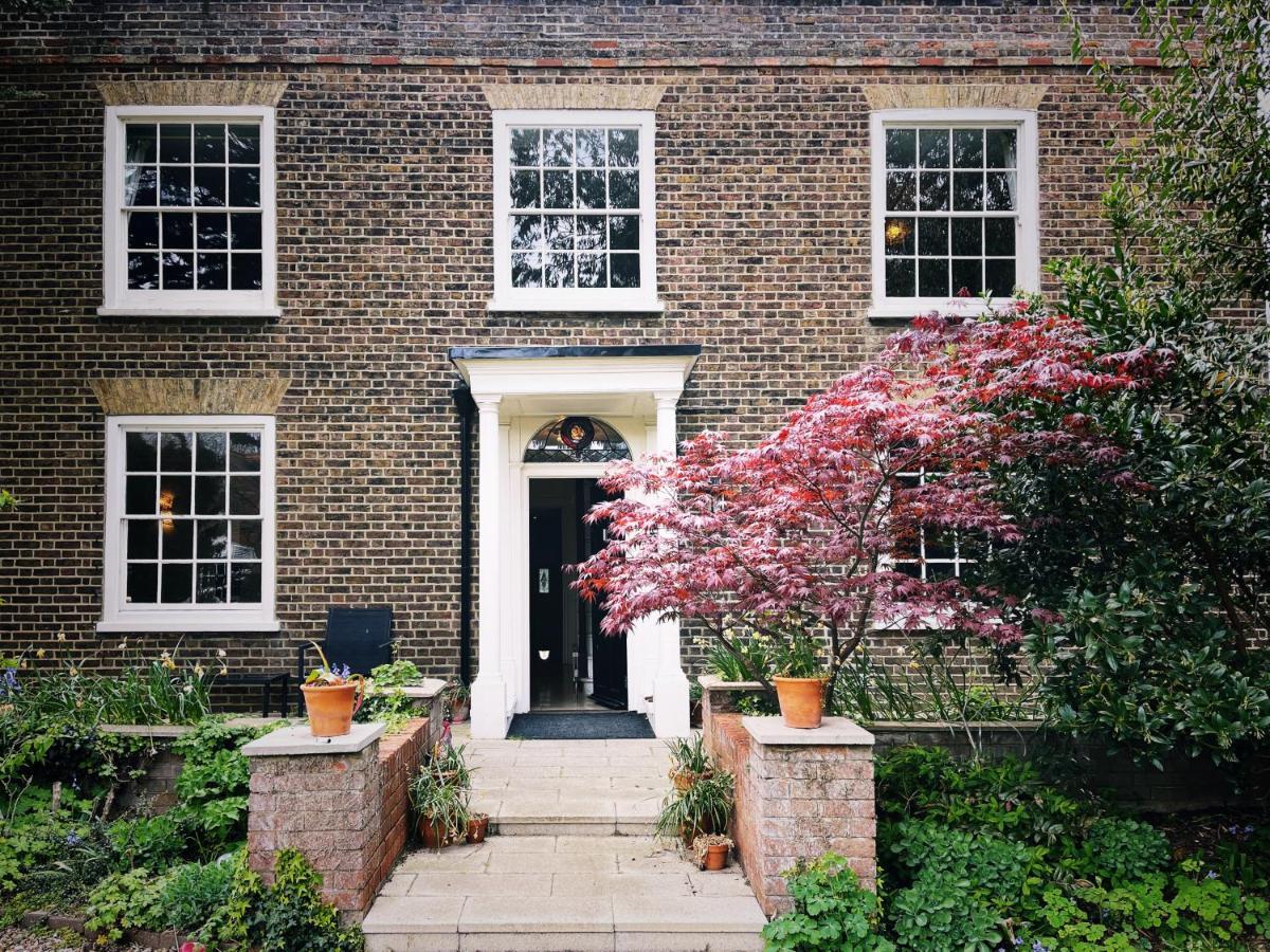 Manor House Of Cheshunt- Historic Villa ภายนอก รูปภาพ